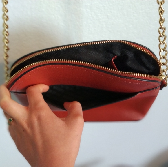 Steve Madden Faux Leather Crossbody Purse Bag Handbad with Gold Chain Strap - Picture 6 of 16